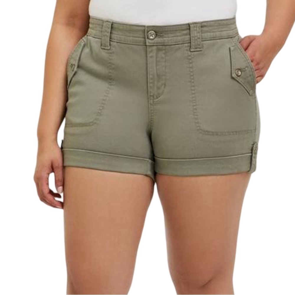 Torrid, Military Stretch Twill Mid-Rise Shorts (Size 16)